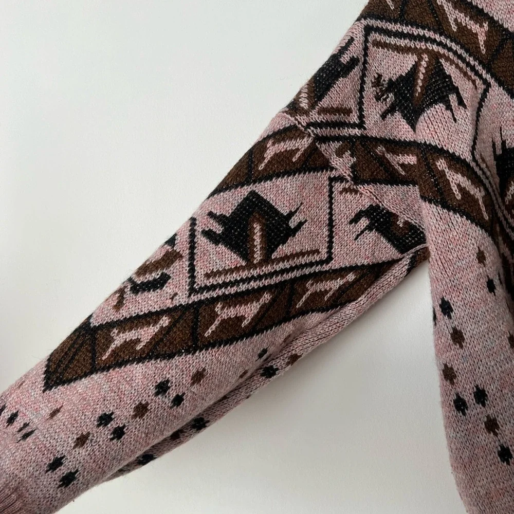 Vintage Geometric 85% Wool Sweater Made In Peru Host Pick 🥳🎊🎉 - Picture 3 of 10